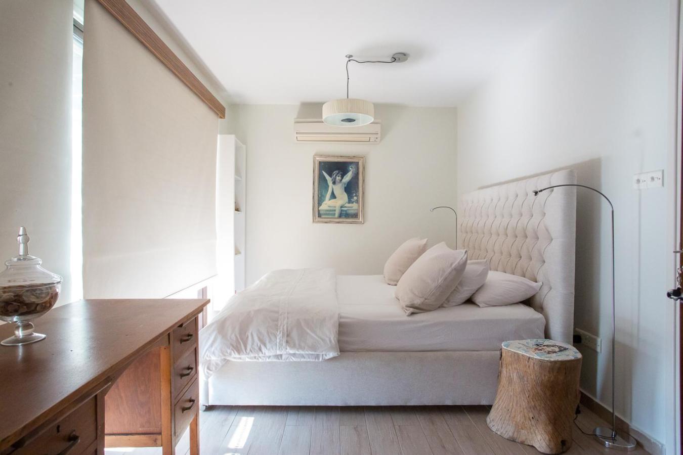 Penthouse Duplex Overlooking The Mediterranean Larnaca Buitenkant foto